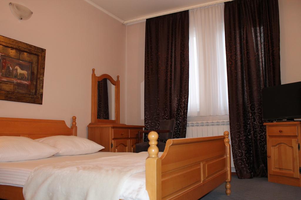 Europa Motel Sarajevo Exterior foto